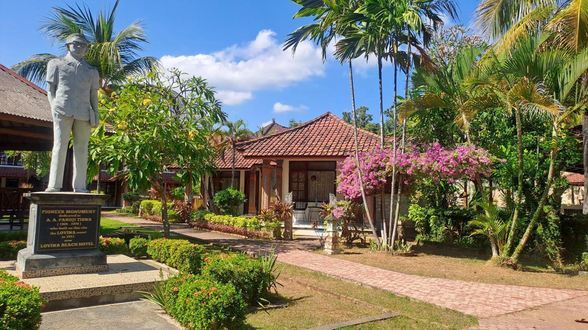 Lovina Beach Hotel Exterior foto