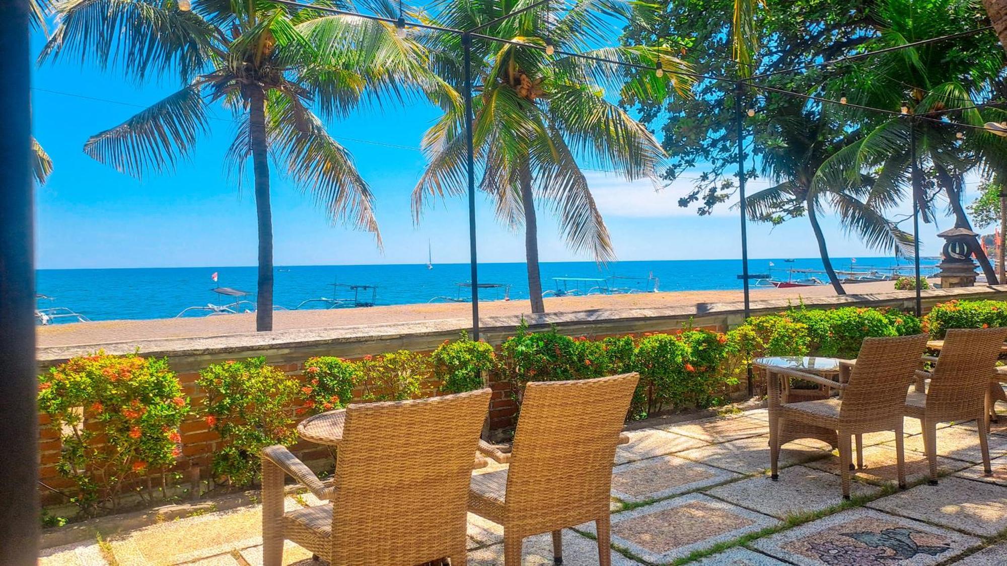 Lovina Beach Hotel Exterior foto
